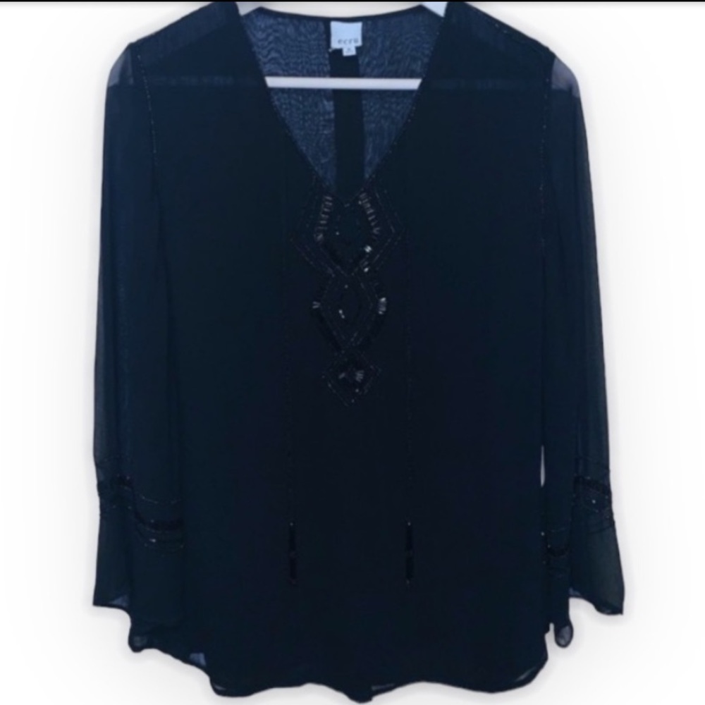 EUC Ecru V-neck Beaded 3-quarter Sleeve Blouse